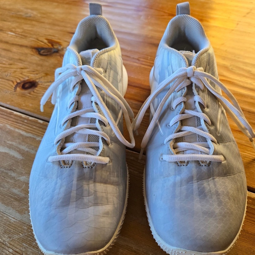 Nike Men's White and Grey Turf Shoes
